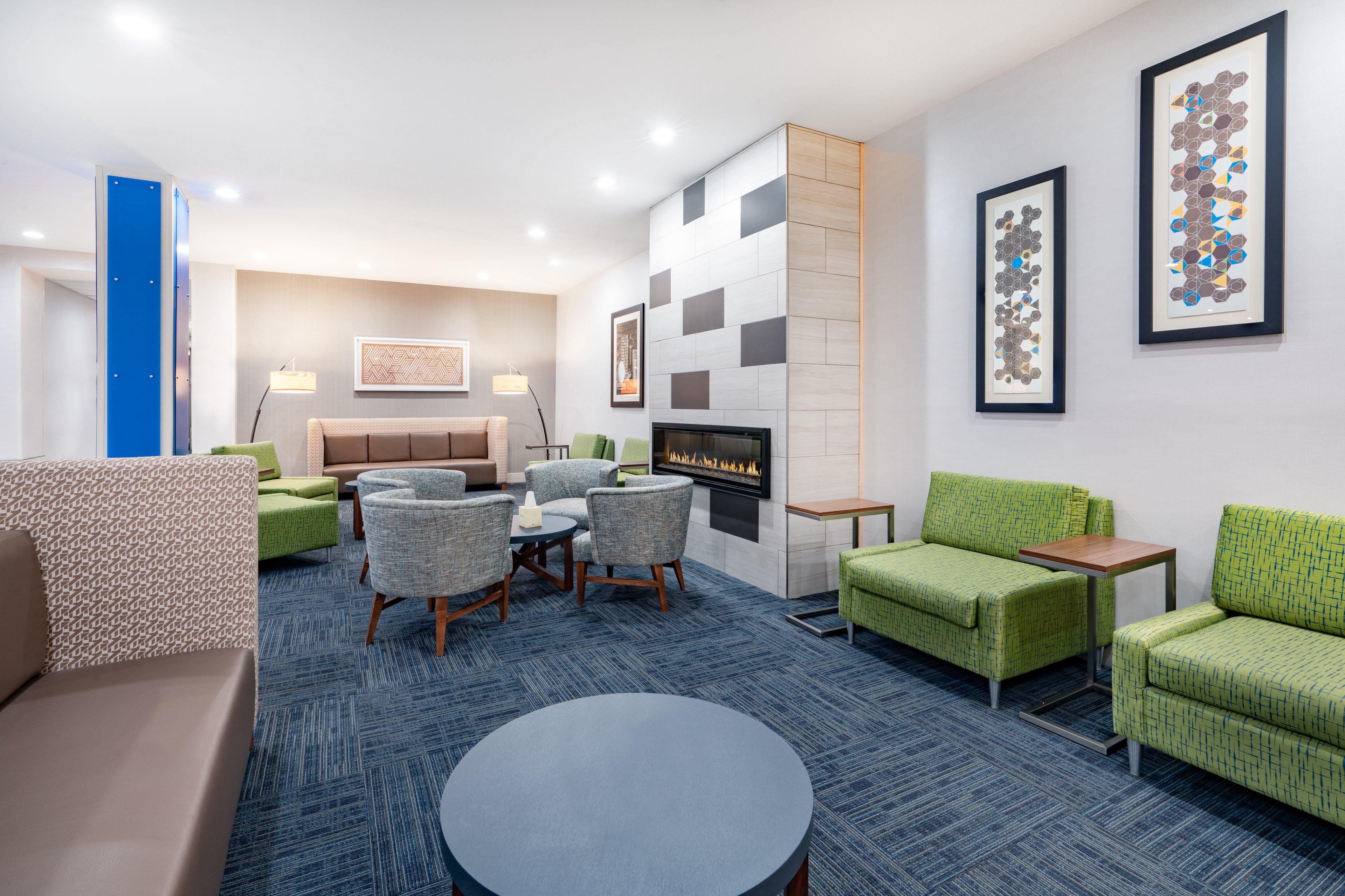 Holiday Inn Express & Suites Trinidad By Ihg Exterior photo